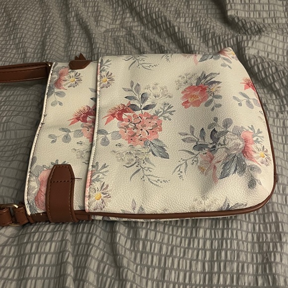 Fiorelli Women's Lila Crossbody Handbag, Floral - Picture 10 of 12